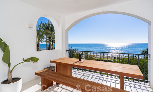 Renovated frontline beach apartment for sale in Mediterranean beach complex with panoramic sea views, on the New Golden Mile between Marbella and Estepona 49035