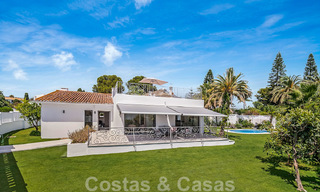 Move-in ready! One level villa for sale with 4 bedrooms, 400m from the beach, New Golden Mile, Marbella - Estepona 50000 