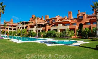 Luxury beachside Apartments in Alhambra style for sale, Marbella - Estepona 25990 