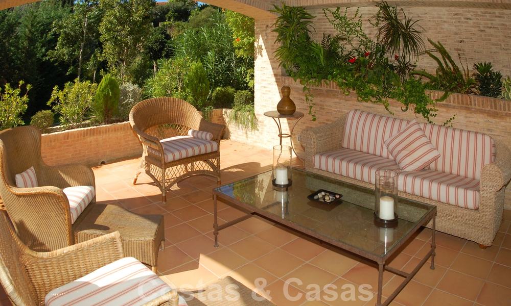 Luxury beachside Apartments in Alhambra style for sale, Marbella - Estepona 25993