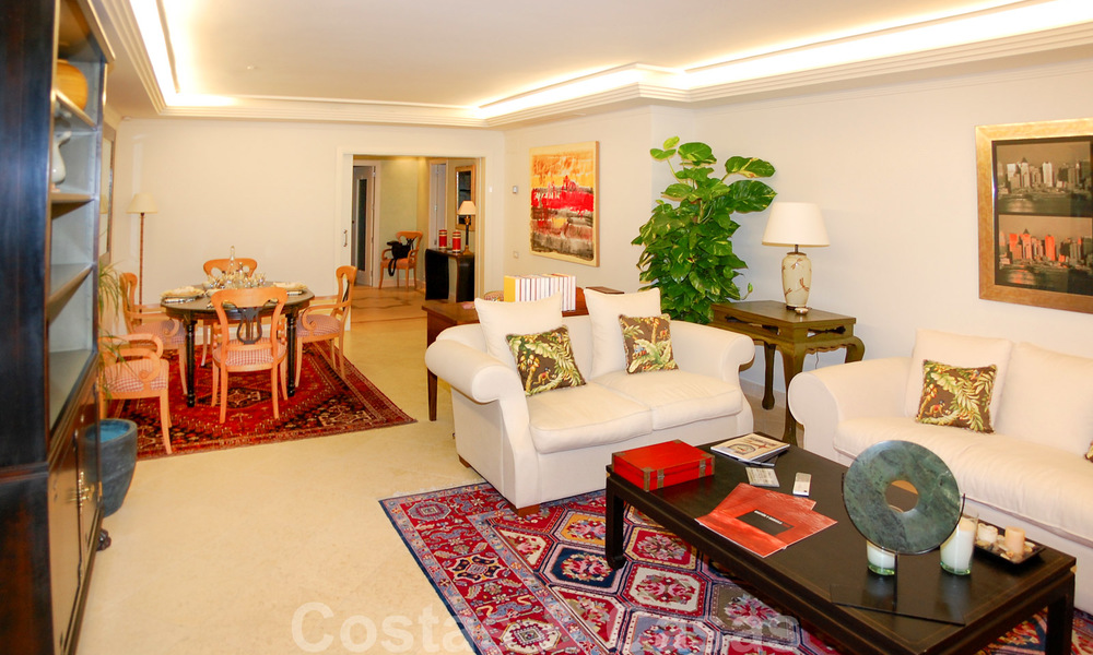 Luxury beachside Apartments in Alhambra style for sale, Marbella - Estepona 25995