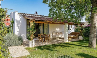 Attractive, distinctive Ibiza-style villa for sale with large separate guest house located in West Marbella 49962 