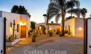 Attractive, distinctive Ibiza-style villa for sale with large separate guest house located in West Marbella 49971 