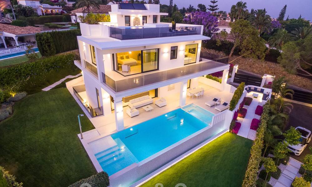 Contemporary, detached luxury villa for sale with panoramic mountain and sea views, heart of Marbella's Golden Mile 49906