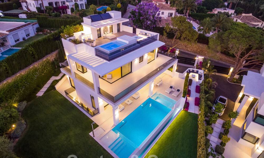 Contemporary, detached luxury villa for sale with panoramic mountain and sea views, heart of Marbella's Golden Mile 49907