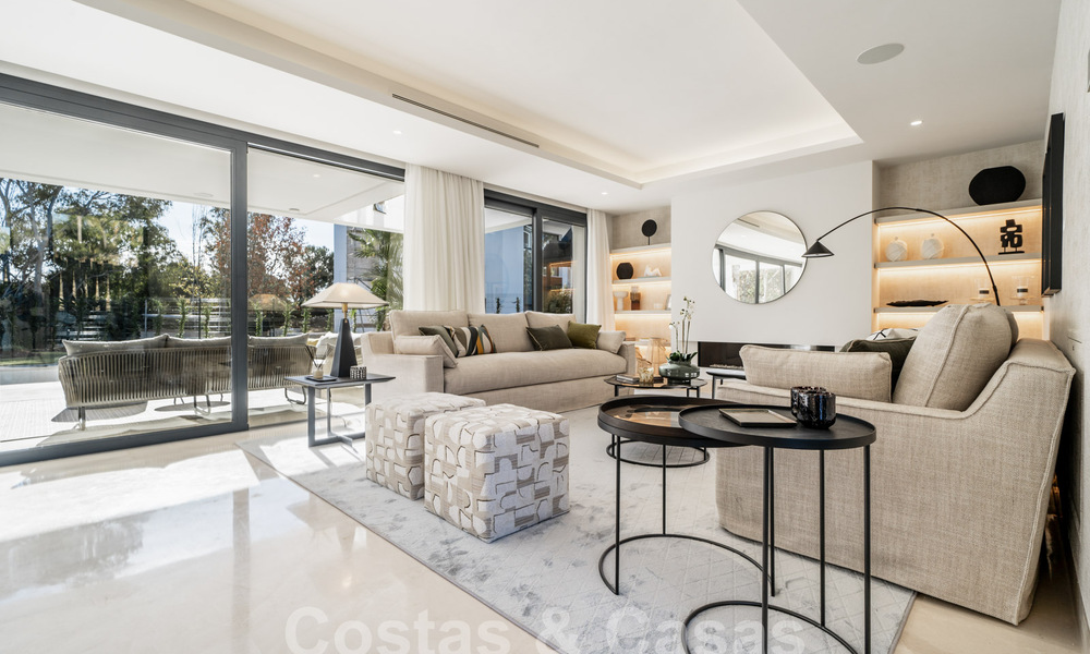 2 prestigious new build villas for sale within walking distance of a stunning golf clubhouse on the New Golden Mile, between Marbella and Estepona 64348