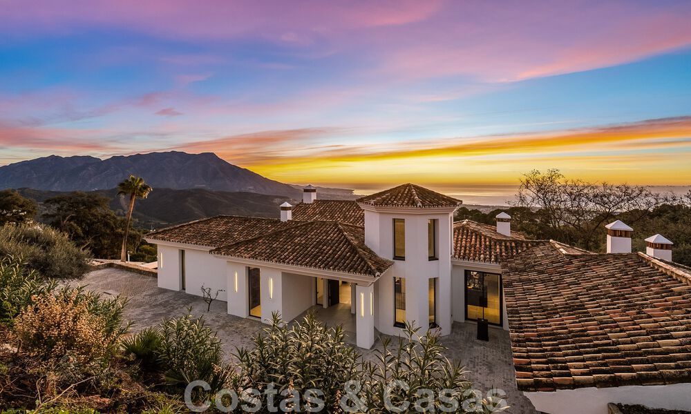 Mediterranean luxury villa for sale with a contemporary feel and stunning sea views in the exclusive La Zagaleta Golf resort, Benahavis - Marbella 49342