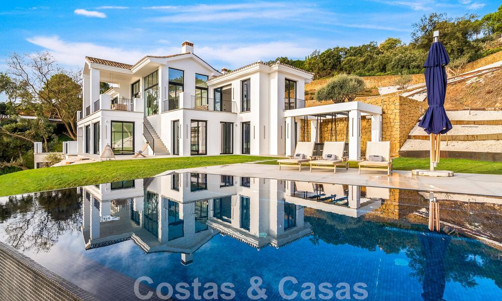 Mediterranean luxury villa for sale with a contemporary feel and stunning sea views in the exclusive La Zagaleta Golf resort, Benahavis - Marbella 49357