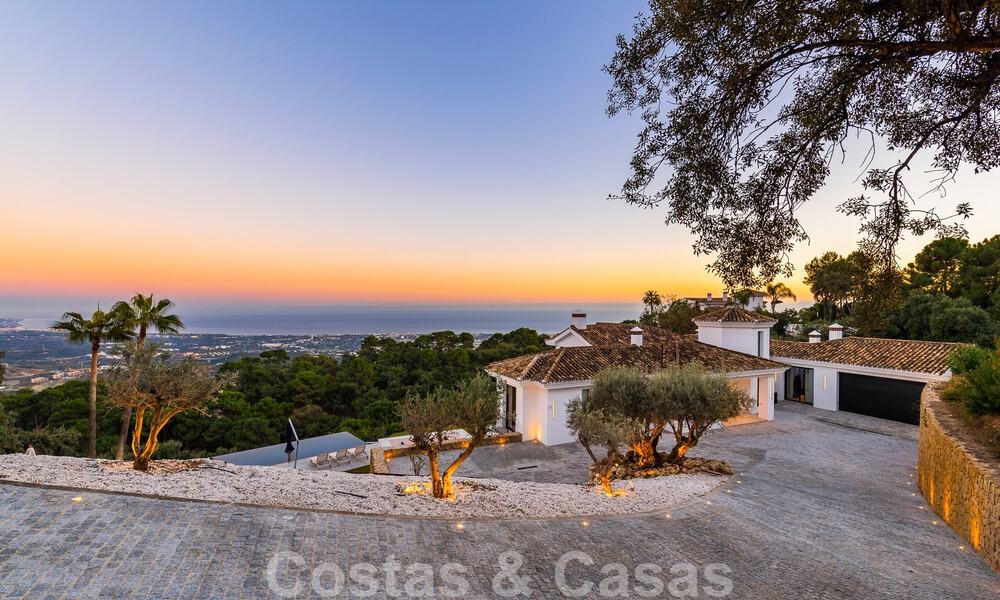 Mediterranean luxury villa for sale with a contemporary feel and stunning sea views in the exclusive La Zagaleta Golf resort, Benahavis - Marbella 49360