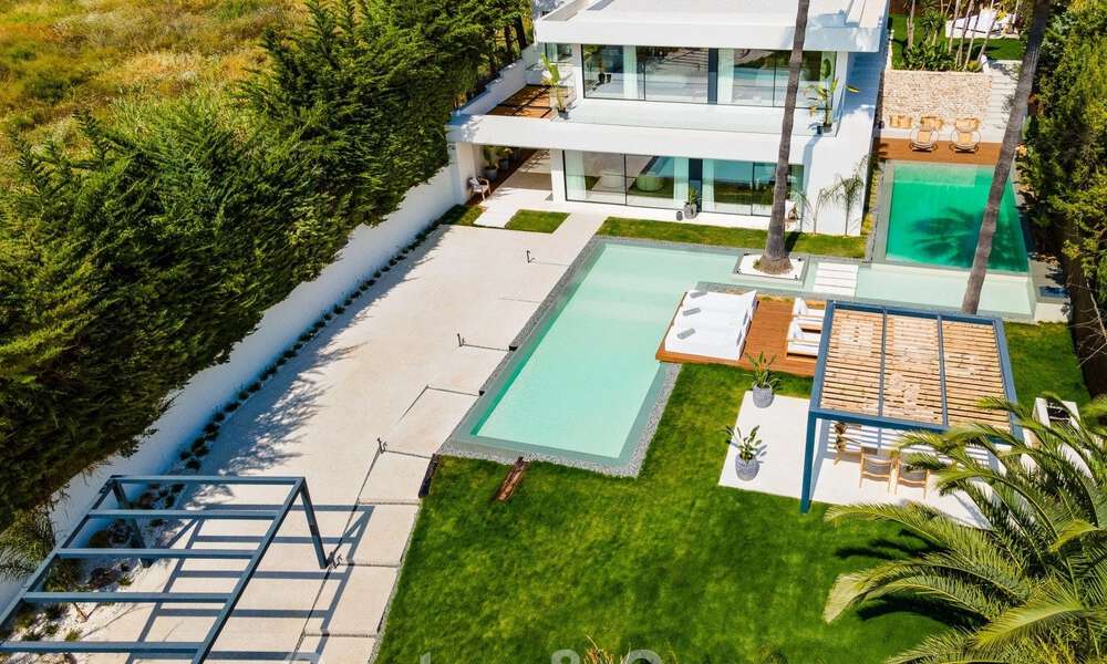 Modern luxury villa for sale with contemporary design, located a short distance from Puerto Banus, Marbella 49439