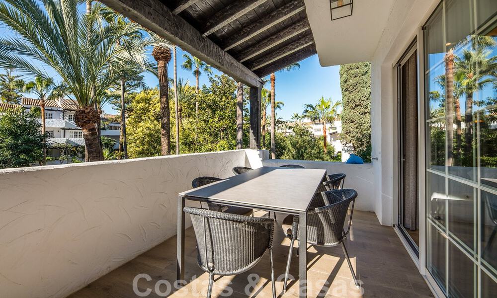 Sophisticated apartment for sale a few steps from the beach, located in Puente Romano on the Golden Mile in Marbella 49781