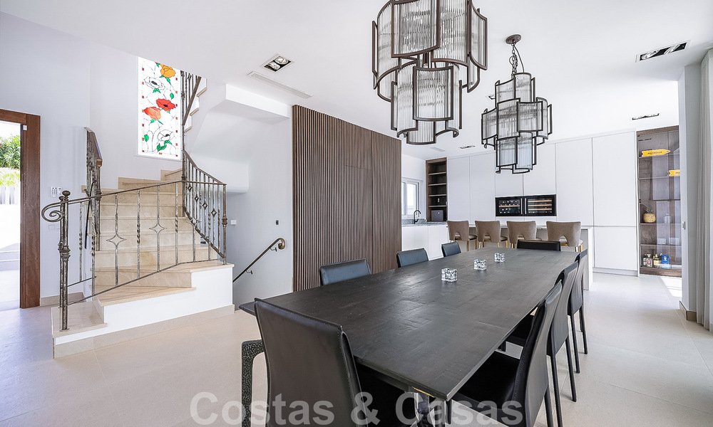 Spacious Mediterranean villa for sale located in a privileged urbanisation of Nueva Andalucia, Marbella 50558