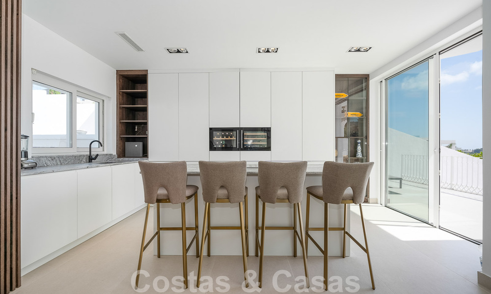 Spacious Mediterranean villa for sale located in a privileged urbanisation of Nueva Andalucia, Marbella 50563