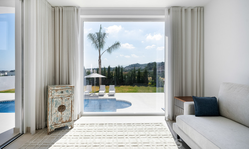Spacious Mediterranean villa for sale located in a privileged urbanisation of Nueva Andalucia, Marbella 50568