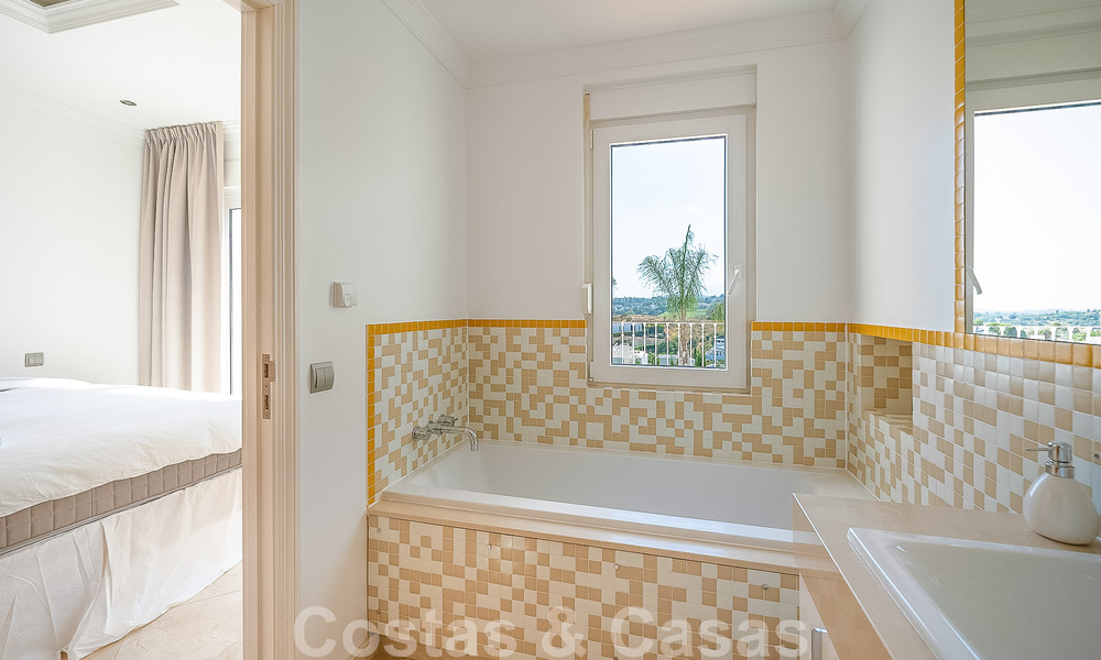 Spacious Mediterranean villa for sale located in a privileged urbanisation of Nueva Andalucia, Marbella 50584
