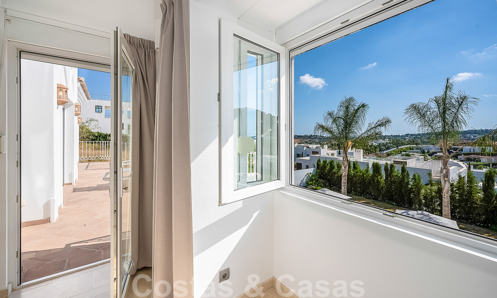 Spacious Mediterranean villa for sale located in a privileged urbanisation of Nueva Andalucia, Marbella 50589