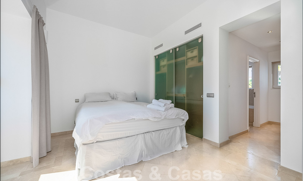 Spacious Mediterranean villa for sale located in a privileged urbanisation of Nueva Andalucia, Marbella 50590