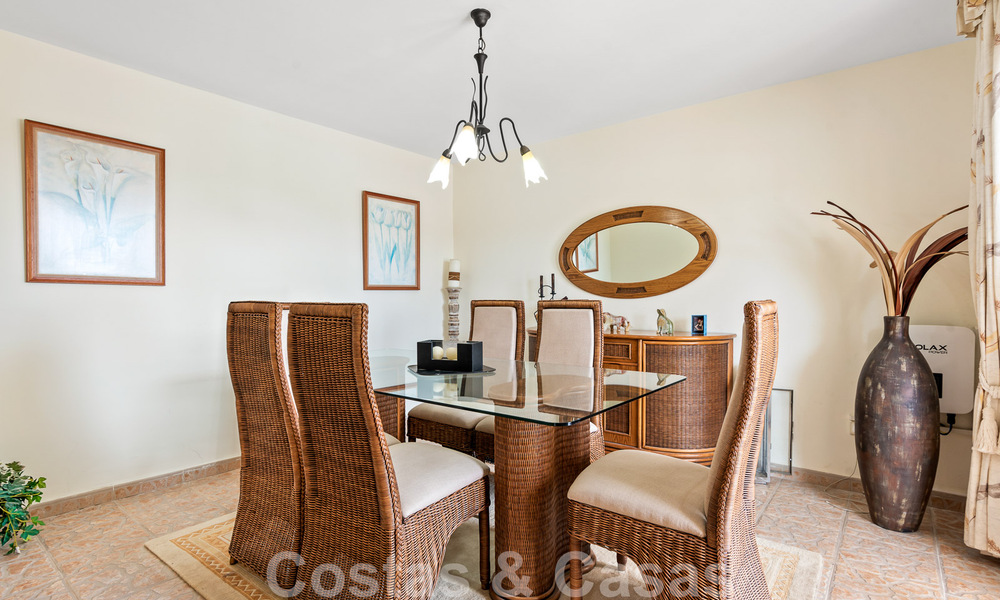 Spanish country villa for sale on extensive plot located in quiet area a short distance from Estepona centre 50910