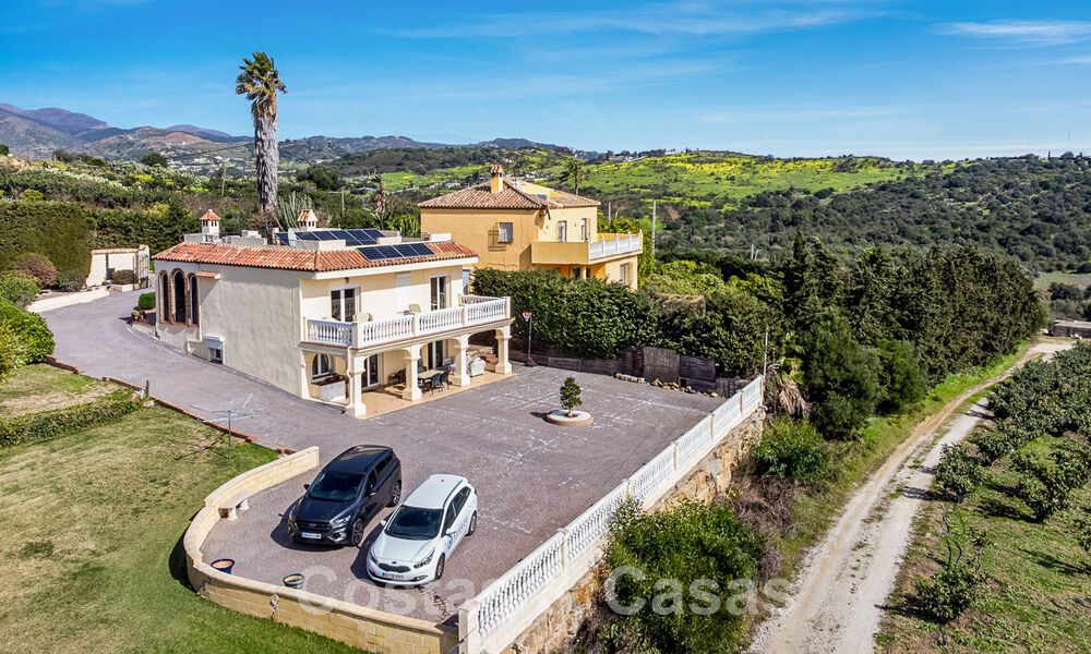 Spanish country villa for sale on extensive plot located in quiet area a short distance from Estepona centre 50914