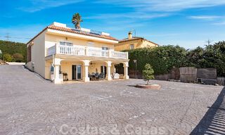 Spanish country villa for sale on extensive plot located in quiet area a short distance from Estepona centre 50923 