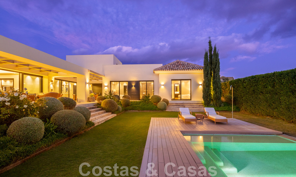 Detached, Mediterranean luxury villa for sale with heated pool and sea views surrounded by golf courses in Nueva Andalucia, Marbella 50709