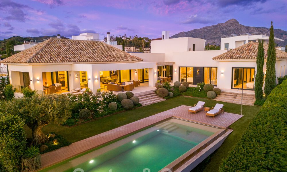 Detached, Mediterranean luxury villa for sale with heated pool and sea views surrounded by golf courses in Nueva Andalucia, Marbella 50733