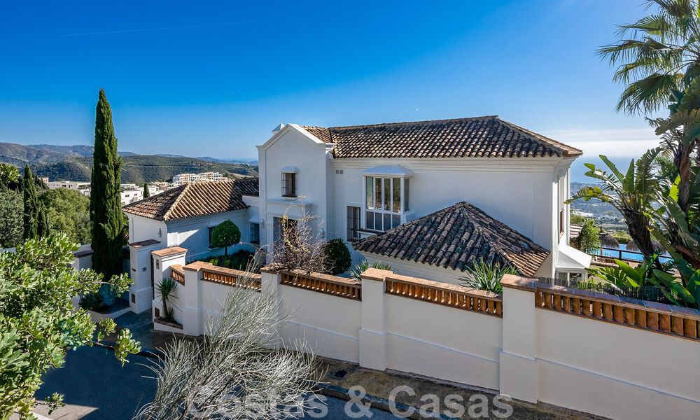 Andalusian luxury villa for sale with breath-taking panoramic sea views located in Los Monteros, Marbella 50945
