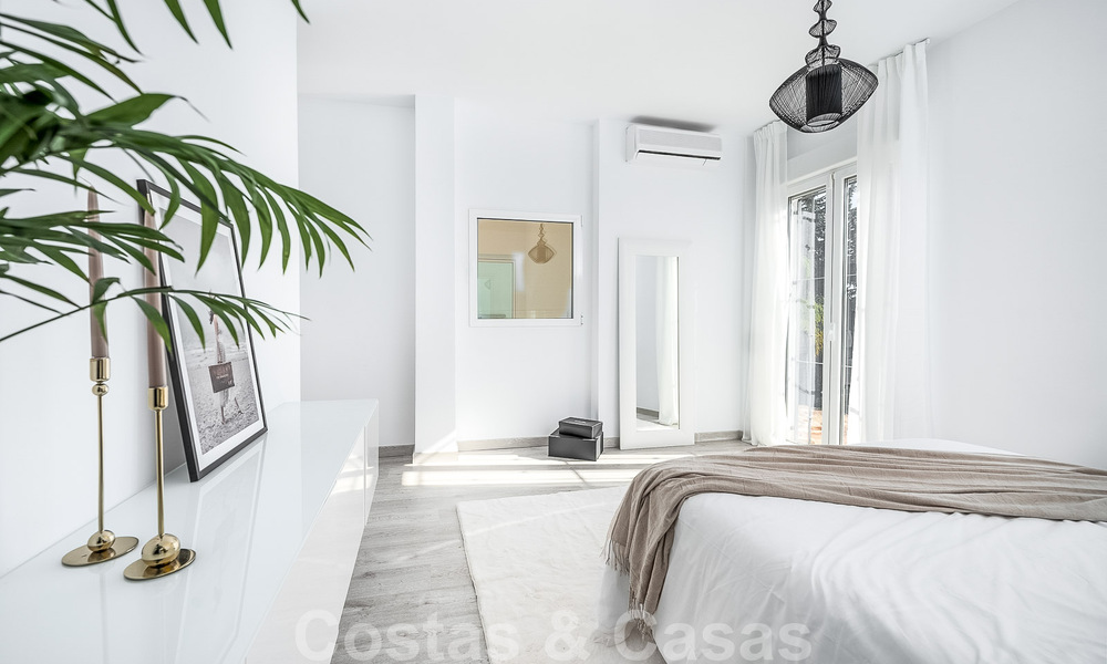 Mediterranean luxury villa for sale with 5 bedrooms in prestigious golf surroundings in Nueva Andalucia's valley, Marbella 50835