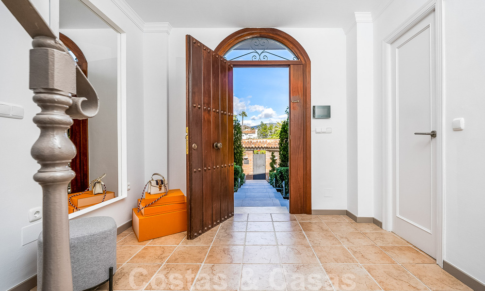 Mediterranean luxury villa for sale with 5 bedrooms in prestigious golf surroundings in Nueva Andalucia's valley, Marbella 50859