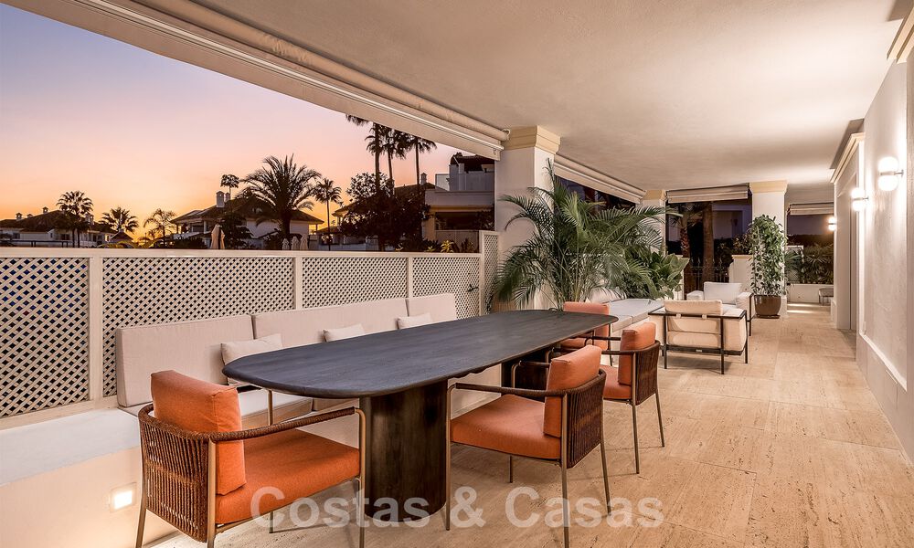 Spacious luxury 4-bedroom apartment for sale in an exclusive complex, on the prestigious Golden Mile, Marbella 50872