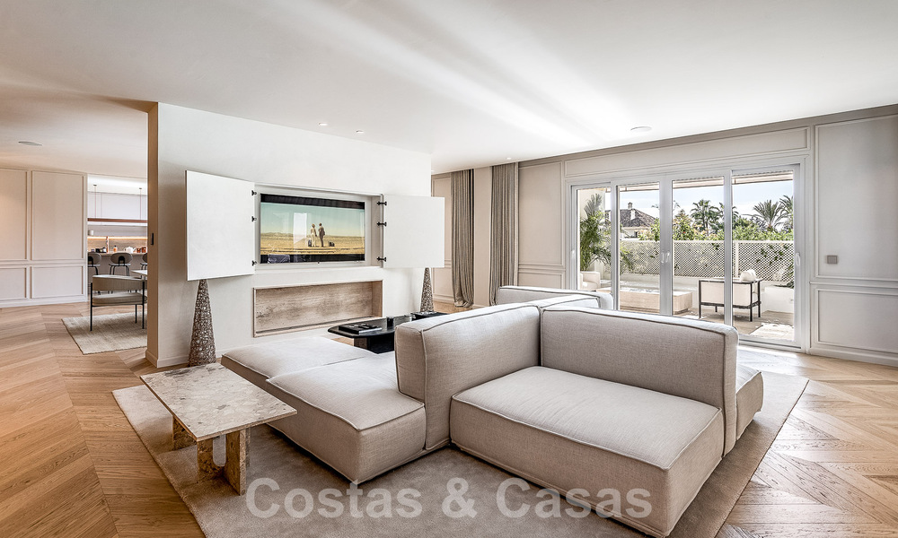 Spacious luxury 4-bedroom apartment for sale in an exclusive complex, on the prestigious Golden Mile, Marbella 50877