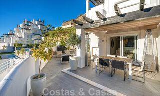 Spacious apartment for sale with spacious terraces and undisturbed sea views in Benahavis - Marbella 50699 