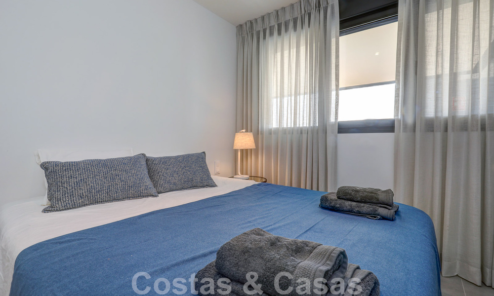 Move-in ready, modern 3-bedroom apartment for sale in a golf resort on the New Golden Mile, between Marbella and Estepona 50797