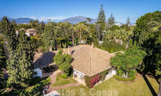 Detached Mediterranean-style luxury villa for sale a stone's throw from the beach and amenities in prestigious Guadalmina Baja in Marbella 51279 