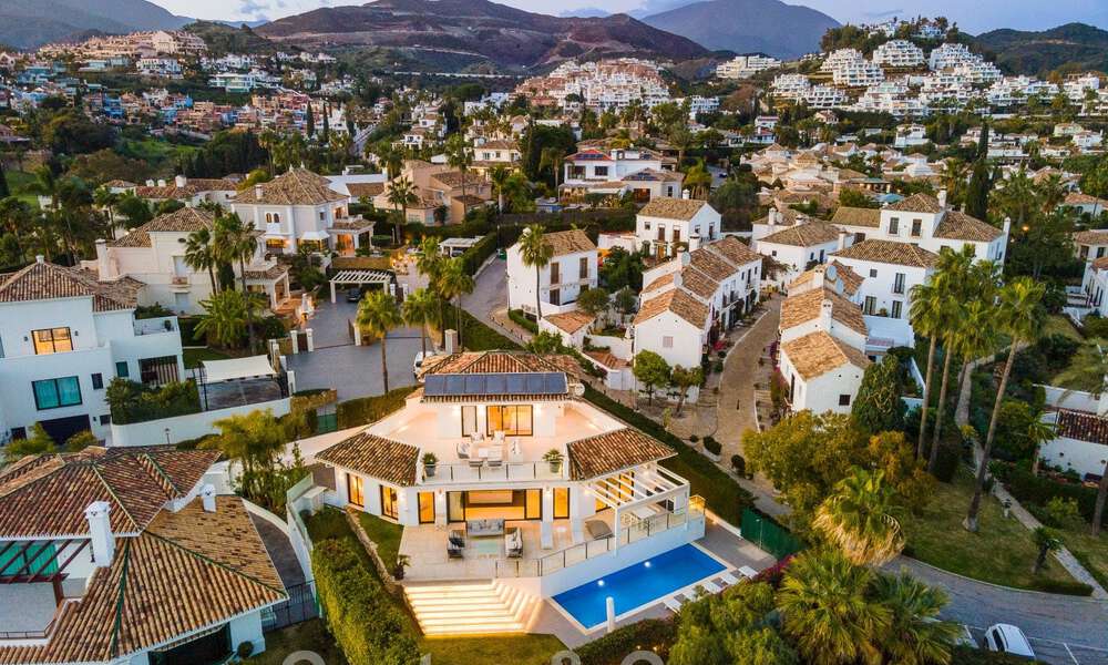 Spanish luxury villa for sale with contemporary Mediterranean architecture located in the heart of Nueva Andalucia's golf valley in Marbella 51238