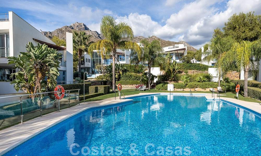 Spacious semi-detached house for sale with spectacular sea views, in Sierra Blanca on the Golden Mile of Marbella 51115