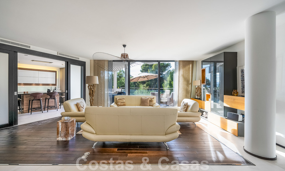 Spacious semi-detached house for sale with spectacular sea views, in Sierra Blanca on the Golden Mile of Marbella 51134