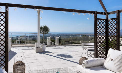 Spacious semi-detached house for sale with spectacular sea views, in Sierra Blanca on the Golden Mile of Marbella 51161