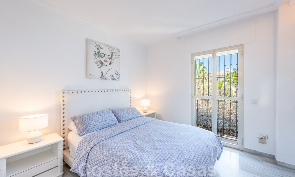 3 bedroom apartment for sale in beachfront, gated complex a few steps from the beach in San Pedro, Marbella 51177
