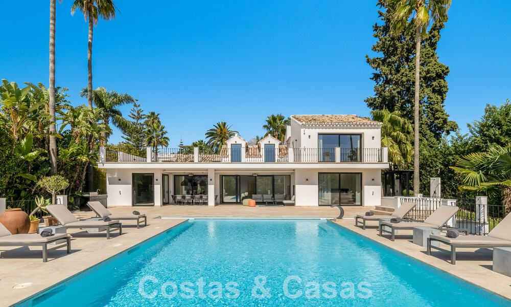 Move-in ready luxury villa for sale adjacent to Las Brisas golf course, in a gated community in Nueva Andalucia's golf valley, Marbella 51448