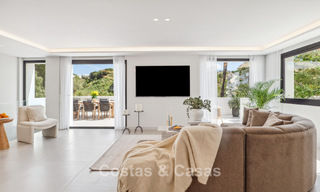 New luxury villa for sale with a contemporary architectural style located in a secure community of Nueva Andalucia, Marbella 782513 