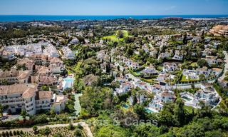 New luxury villa for sale with a contemporary architectural style located in a secure community of Nueva Andalucia, Marbella 782526 