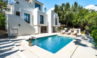New luxury villa for sale with a contemporary architectural style located in a secure community of Nueva Andalucia, Marbella 782531 