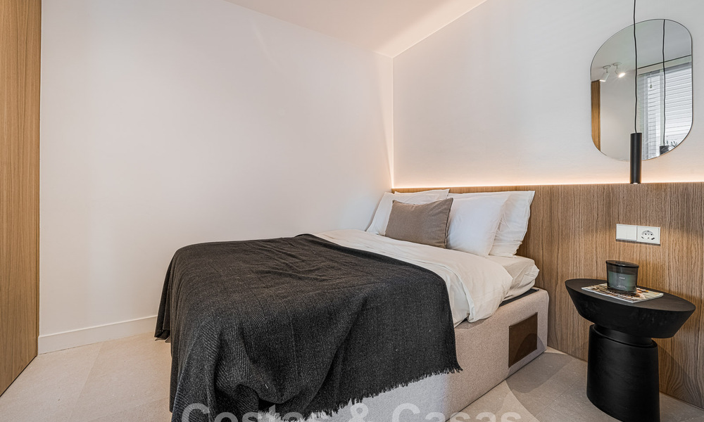 Fully refurbished apartment for sale, with large terrace, walking distance to amenities and even Puerto Banus, Marbella 51486