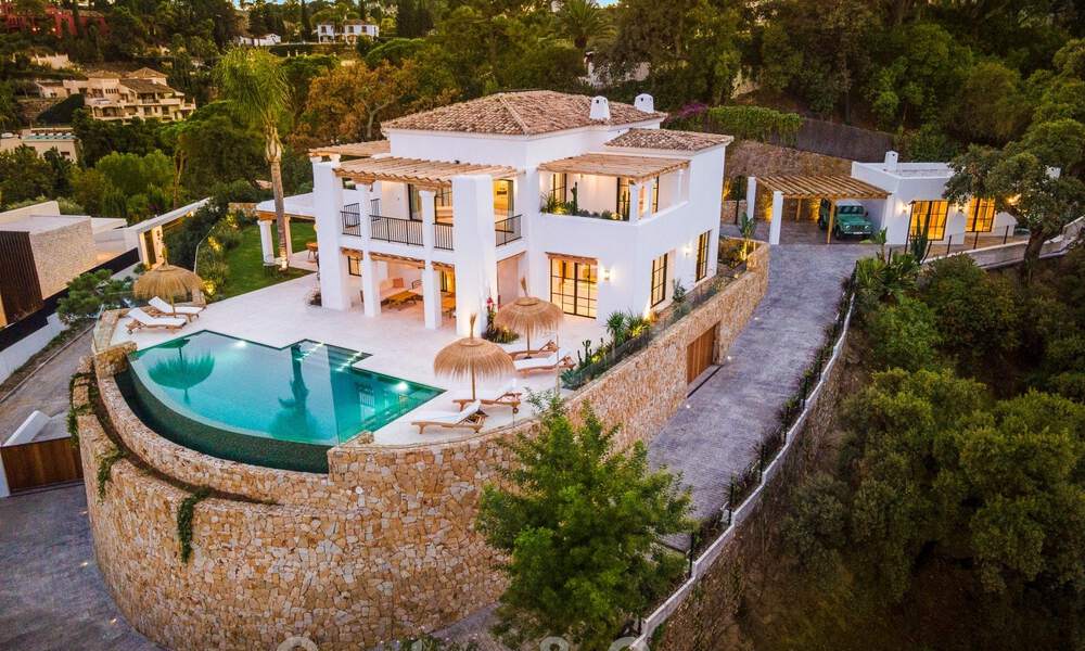 Sublime Mediterranean luxury villa with guest house and stunning sea views for sale in El Madroñal, Marbella - Benahavis 51530
