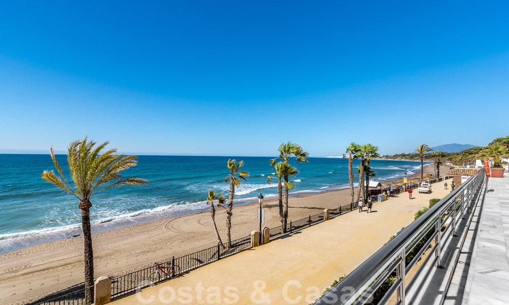 Luxury apartment in an exclusive beach complex on the Golden Mile close to Marbella centre 51606