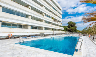 Luxury apartment in an exclusive beach complex on the Golden Mile close to Marbella centre 51609 