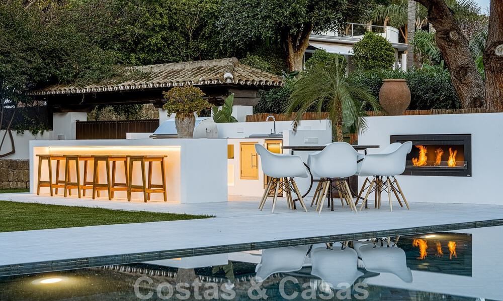 Luxurious Andalusian villa with partial sea views for sale, east of Marbella city 52414