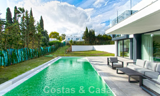 Move-in ready luxury villa for sale with fantastic sea views located in a golf resort near Estepona centre 52458 