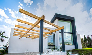 Move-in ready luxury villa for sale with fantastic sea views located in a golf resort near Estepona centre 52459 